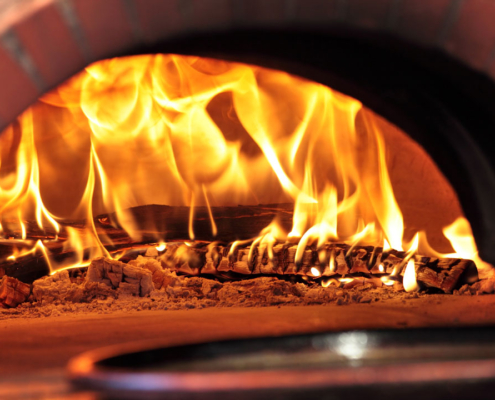 Cozinhar em forno a lenha: como usar